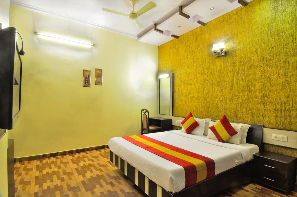 Hotel Roopa International Amritsar Exterior photo