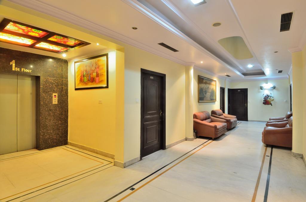 Hotel Roopa International Amritsar Exterior photo